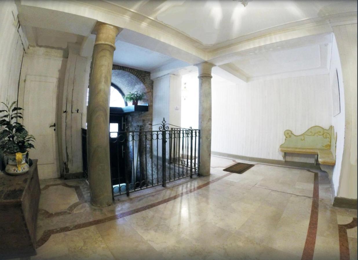 Ca' Da Ponte Apartment เวนิส ภายนอก รูปภาพ